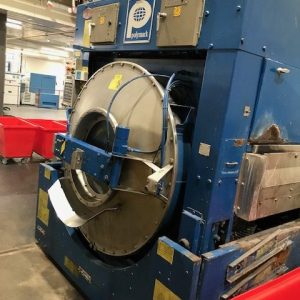 Milnor 48032 washer extractor, 90kg capacity