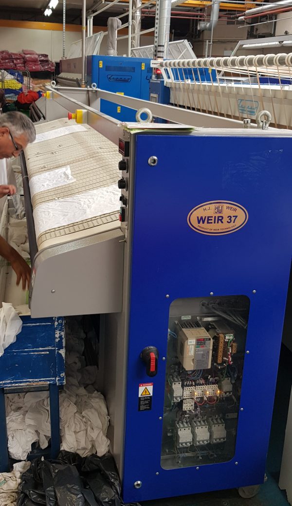 H J Weir Vacfeed 37, small piece feeder, 4000mm